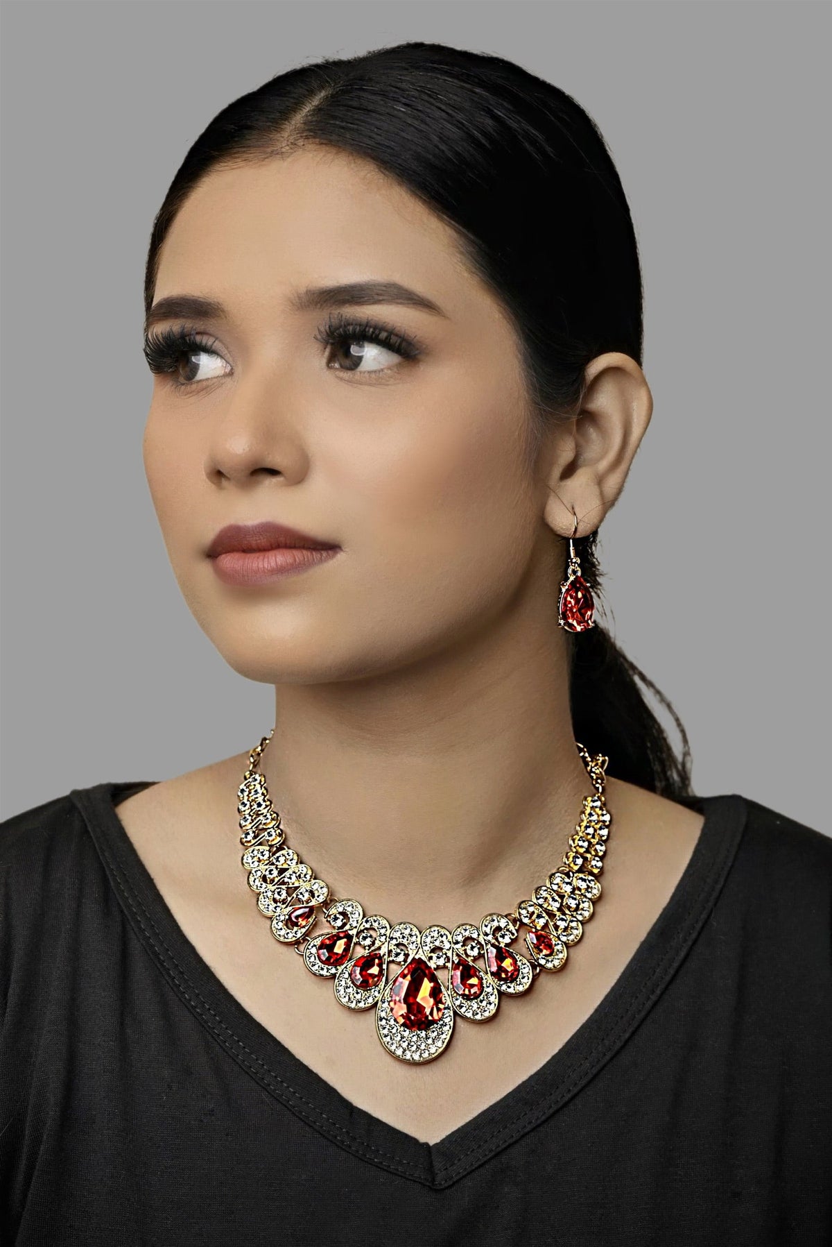 Aqua elegance Necklace in Red