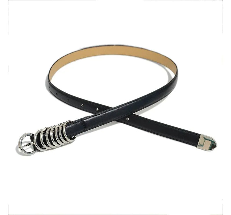 أحزمة سوداء بسيطة ورفيعة