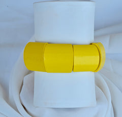 أساور وأساور عريضة من الخشب للنساء، مزينة بخرز خشبي وخيط مطاطي