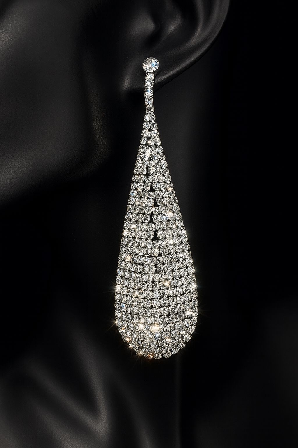 Celebrity-Inspired Crystal Dangle Rhinestone Earrings