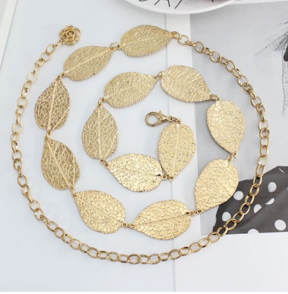 سلسلة بطن على شكل ورقة شجر